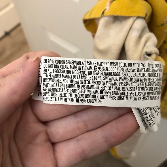 Forever 21 Floral Yellow Spaghetti Strap Mini Sundress in Small/Medium - Picture 6 of 8